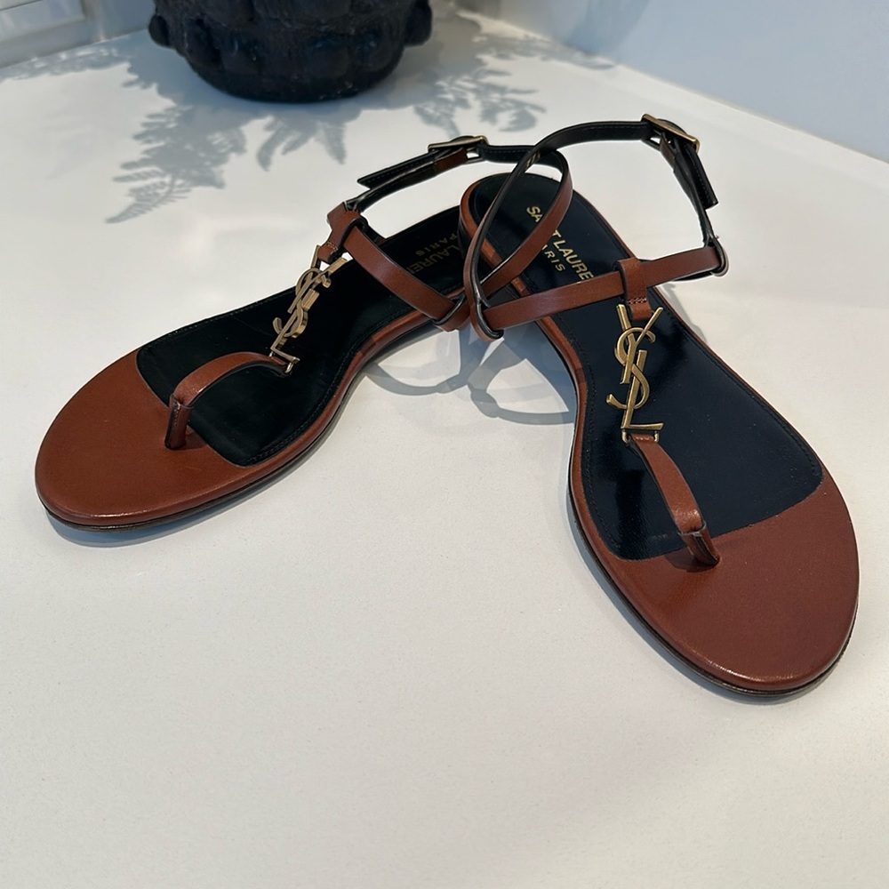 YSL Cassandra sandal, new never worn. 37.5